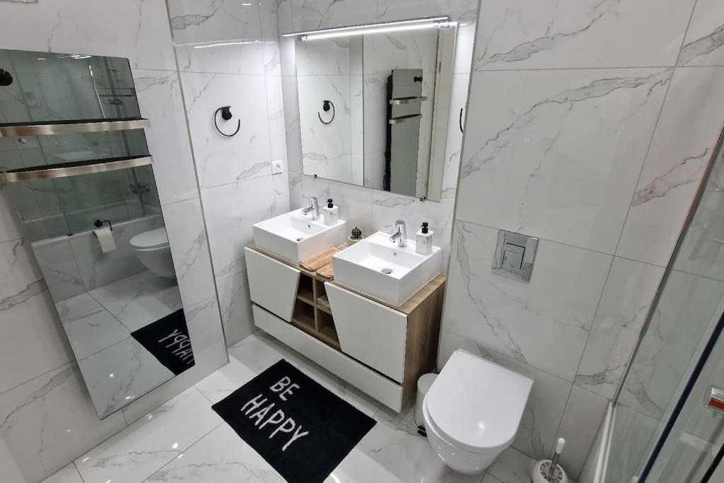 Suite Prestige Logement Neuf Avec Spa Et Ecran De Cinema En Rez De Jardin Colmar Exterior photo